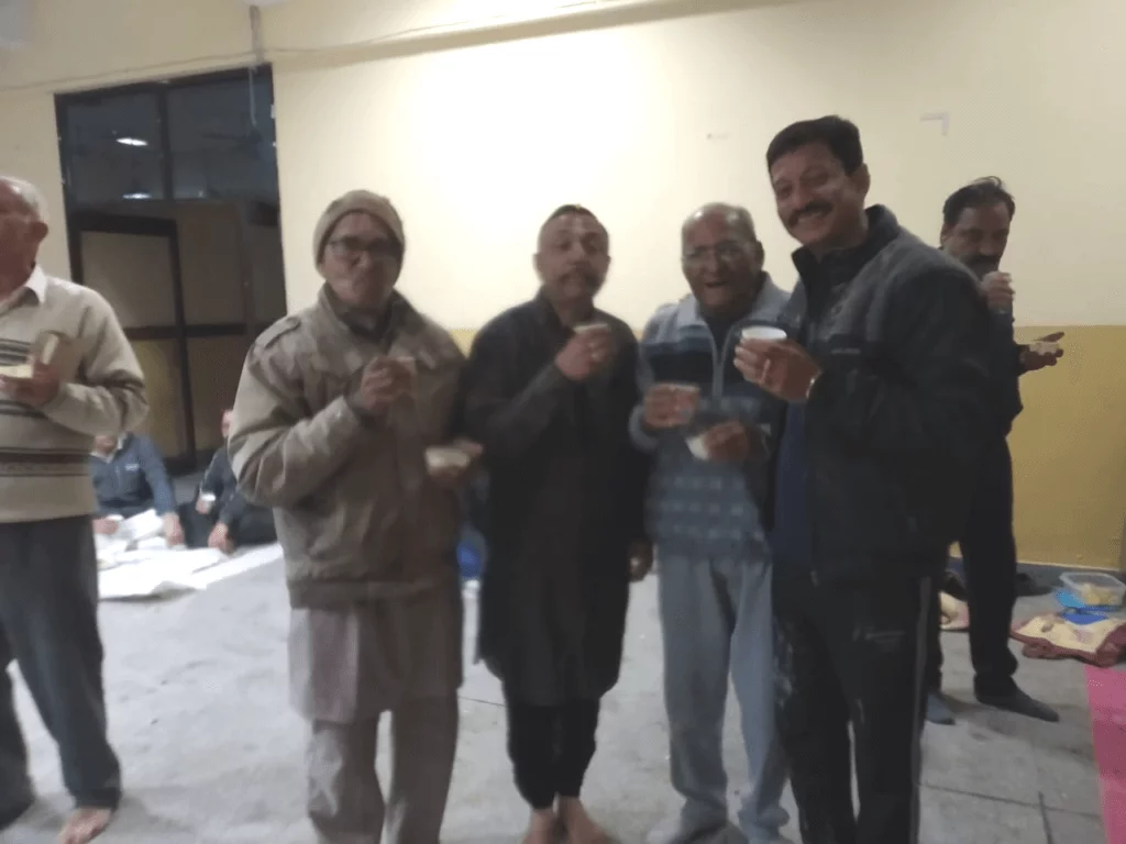 वृद्धावस्था में स्ट्रेस/तनाव - कारण व उपचार (Stress Management in old age in Hindi) 6 make friends